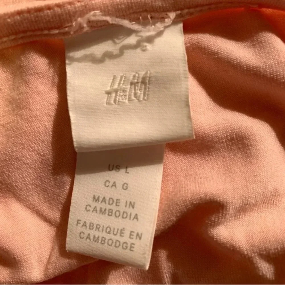 H&M Puff Sleeve Tee - Picture 6 of 6